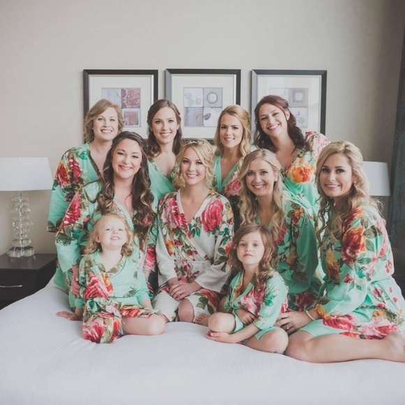 Floral Bridesmaid Robe - Size L - Picture 3 of 4